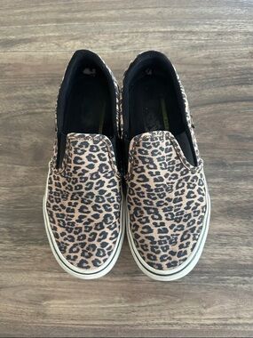 Vans Women's Slip-On Sneakers in Leopard Print Tan and Black